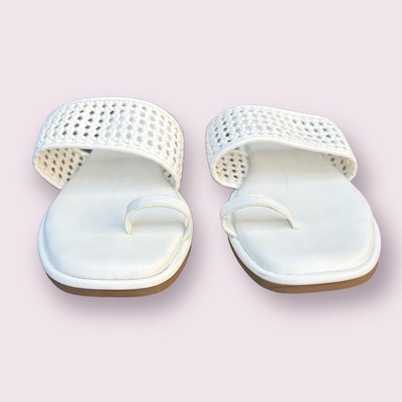 Rachel Zoe Women’s 8 White Woven Flat Sandals with Toe Ring, Rachel Zoe Sandals - Picture 3 of 13